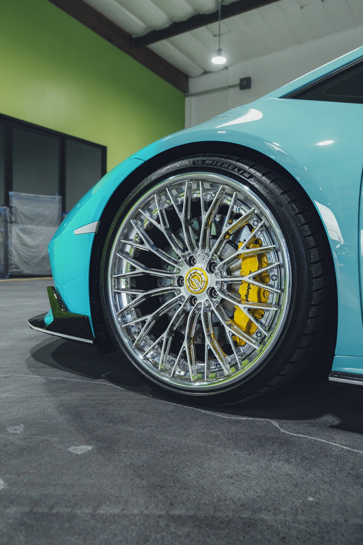 R100 | Lamborghini Huracan