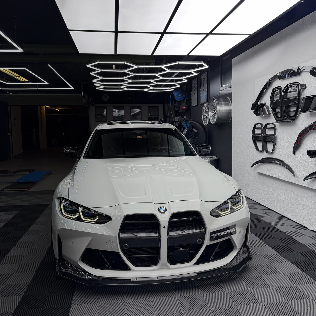 BMW M3/M4 G8X VR2 Dry Carbon Frontsplitter – Einteilig