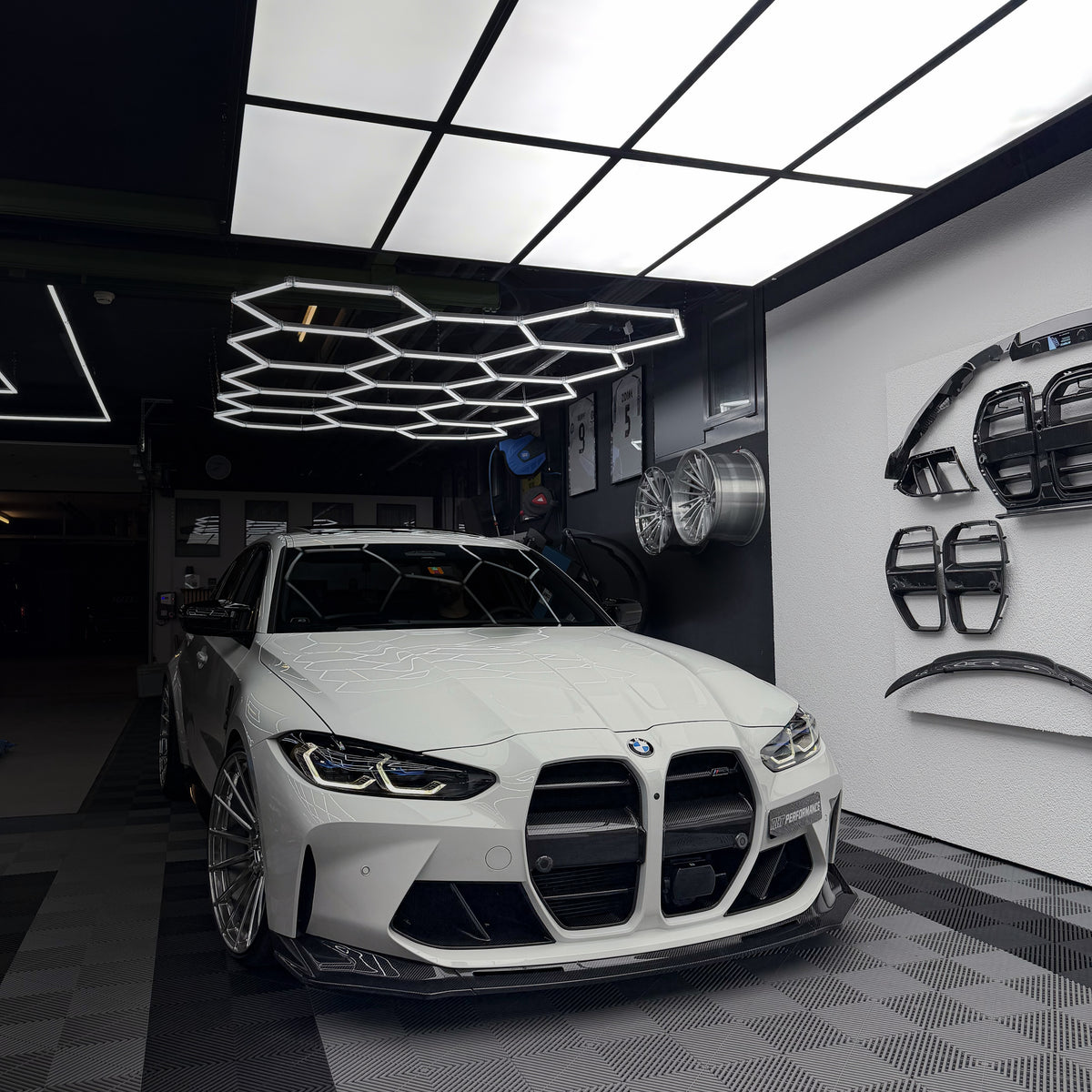 BMW M3/M4 G8X VR2 Dry Carbon Frontsplitter – Einteilig