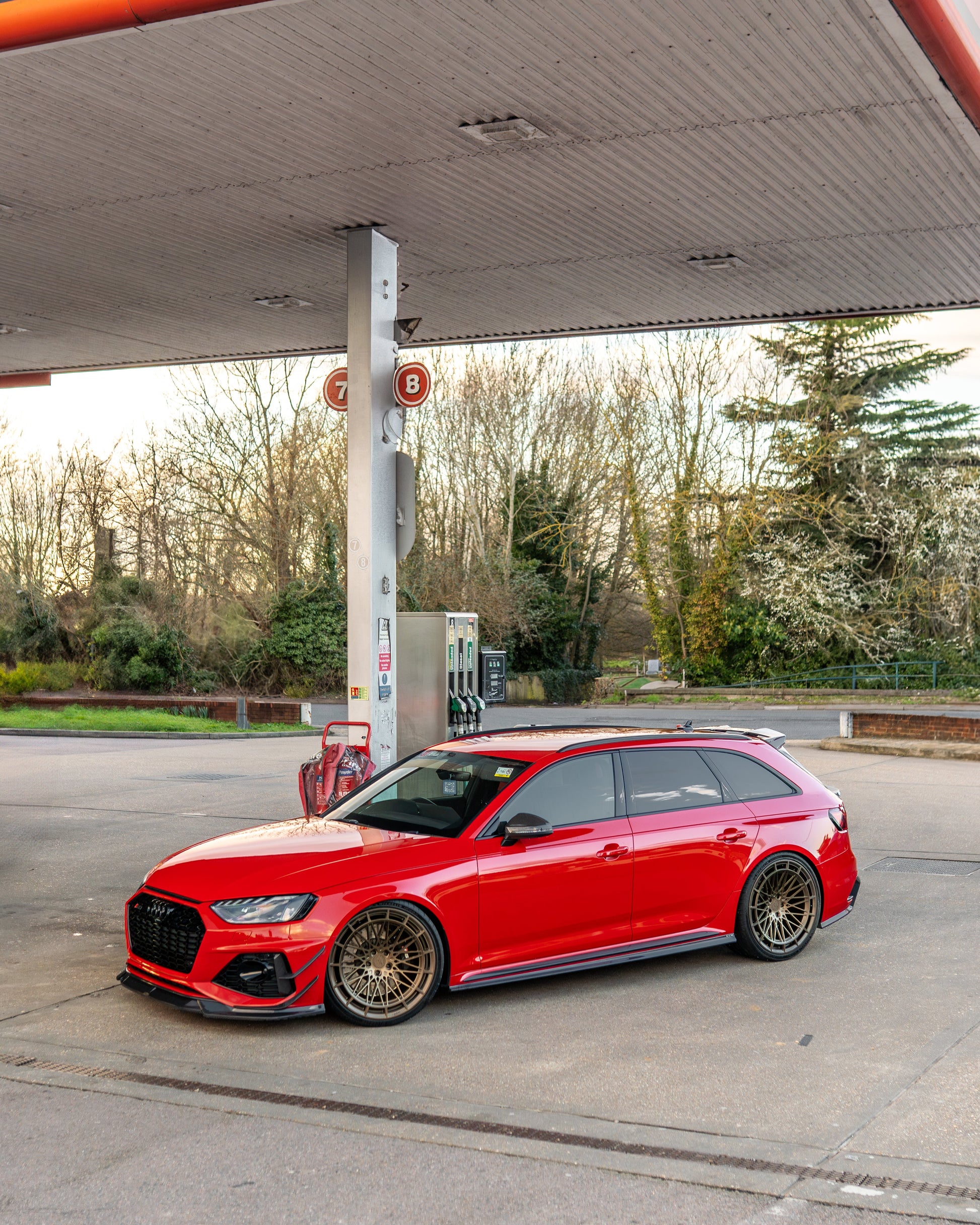 AUDI RS4 B9.5 CARBON FIBRE KIT - CT DESIGN-Kit-CT CARBON-CT Carbon - High-quality carbon fiber and gloss black aerodynamic parts for premium sports and luxury vehicles.