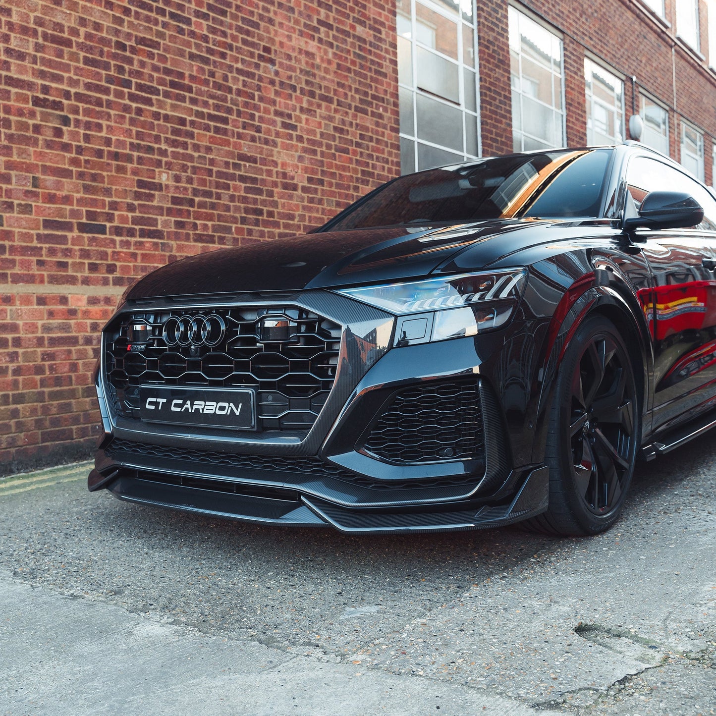 AUDI RSQ8 2020-2025 CARBON FIBRE FULL KIT - CT DESIGN-Kit-CT CARBON-CT Carbon - High-quality carbon fiber and gloss black aerodynamic parts for premium sports and luxury vehicles.