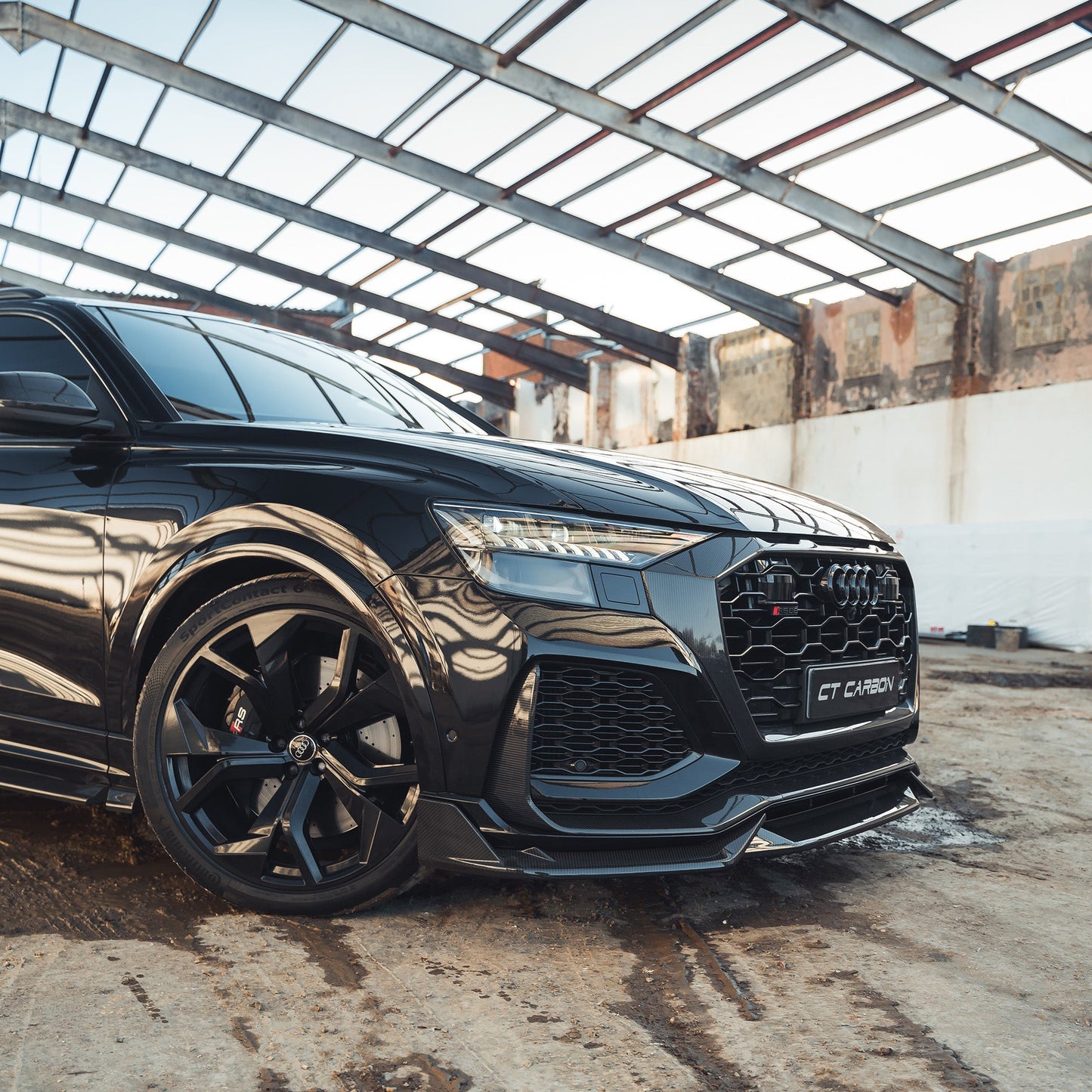 AUDI RSQ8 2020-2025 CARBON FIBRE FULL KIT - CT DESIGN-Kit-CT CARBON-CT Carbon - High-quality carbon fiber and gloss black aerodynamic parts for premium sports and luxury vehicles.