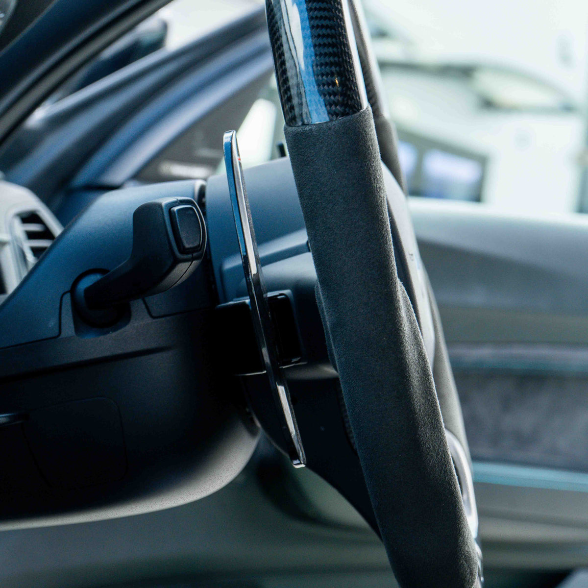BMW CARBON FIBRE MAGNETIC SHIFTER PADDLES-Accessories-CT CARBON-CT Carbon - High-quality carbon fiber and gloss black aerodynamic parts for premium sports and luxury vehicles.