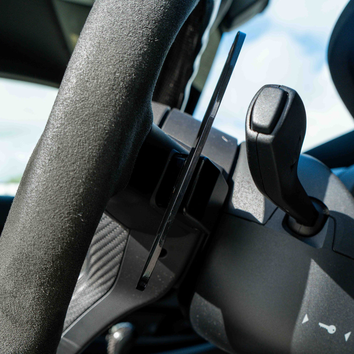 BMW CARBON FIBRE MAGNETIC SHIFTER PADDLES-Accessories-CT CARBON-CT Carbon - High-quality carbon fiber and gloss black aerodynamic parts for premium sports and luxury vehicles.