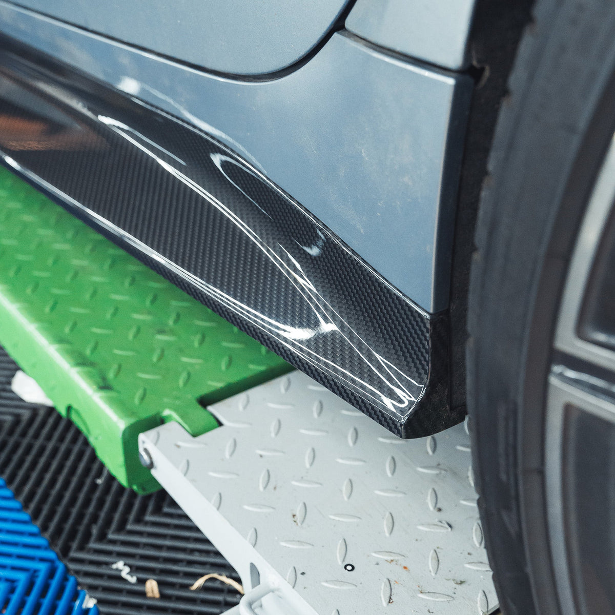 BMW M3 G80/G81 CARBON FIBRE SIDE SKIRT REPLACEMENT - V3-Side Skirts-CT CARBON-CT Carbon - High-quality carbon fiber and gloss black aerodynamic parts for premium sports and luxury vehicles.