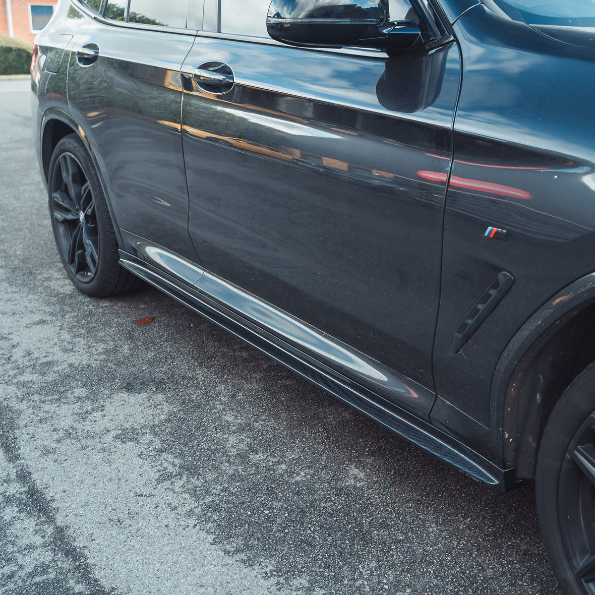 BMW X3M/X4M F97/F98 (18-21) CARBON FIBRE SIDE SKIRTS - 3D STYLE-Side Skirts-CT CARBON-CT Carbon - High-quality carbon fiber and gloss black aerodynamic parts for premium sports and luxury vehicles.