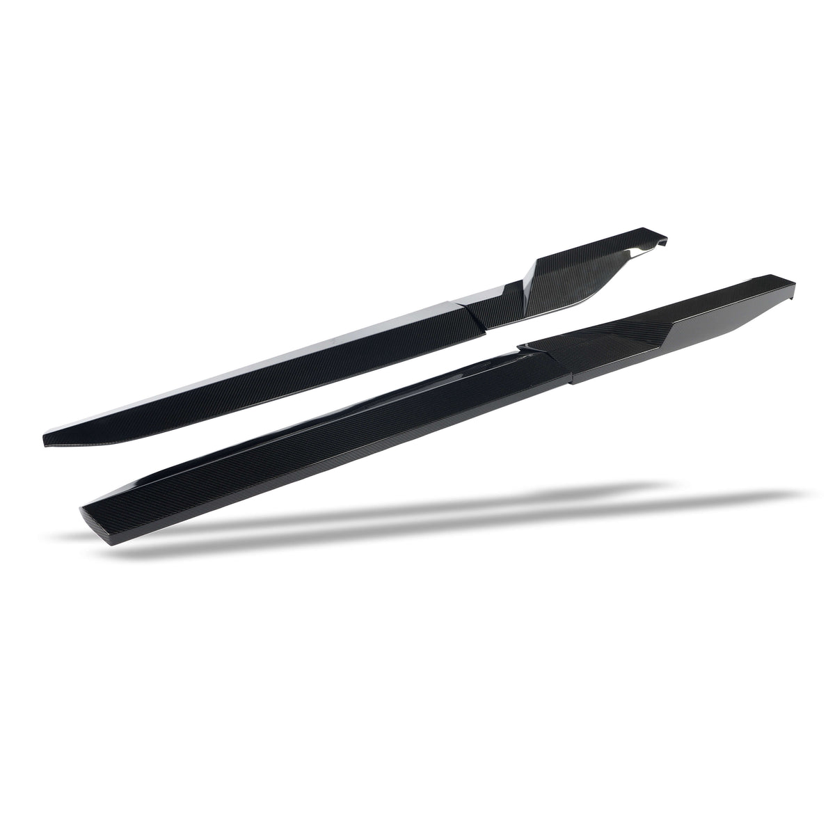 BMW XM G09 lower door carbon detail with side skirt
