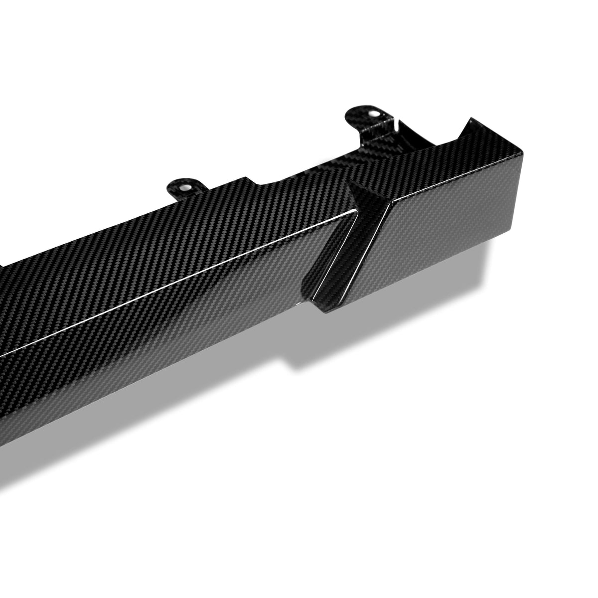 BMW XM G09 carbon side skirt close up