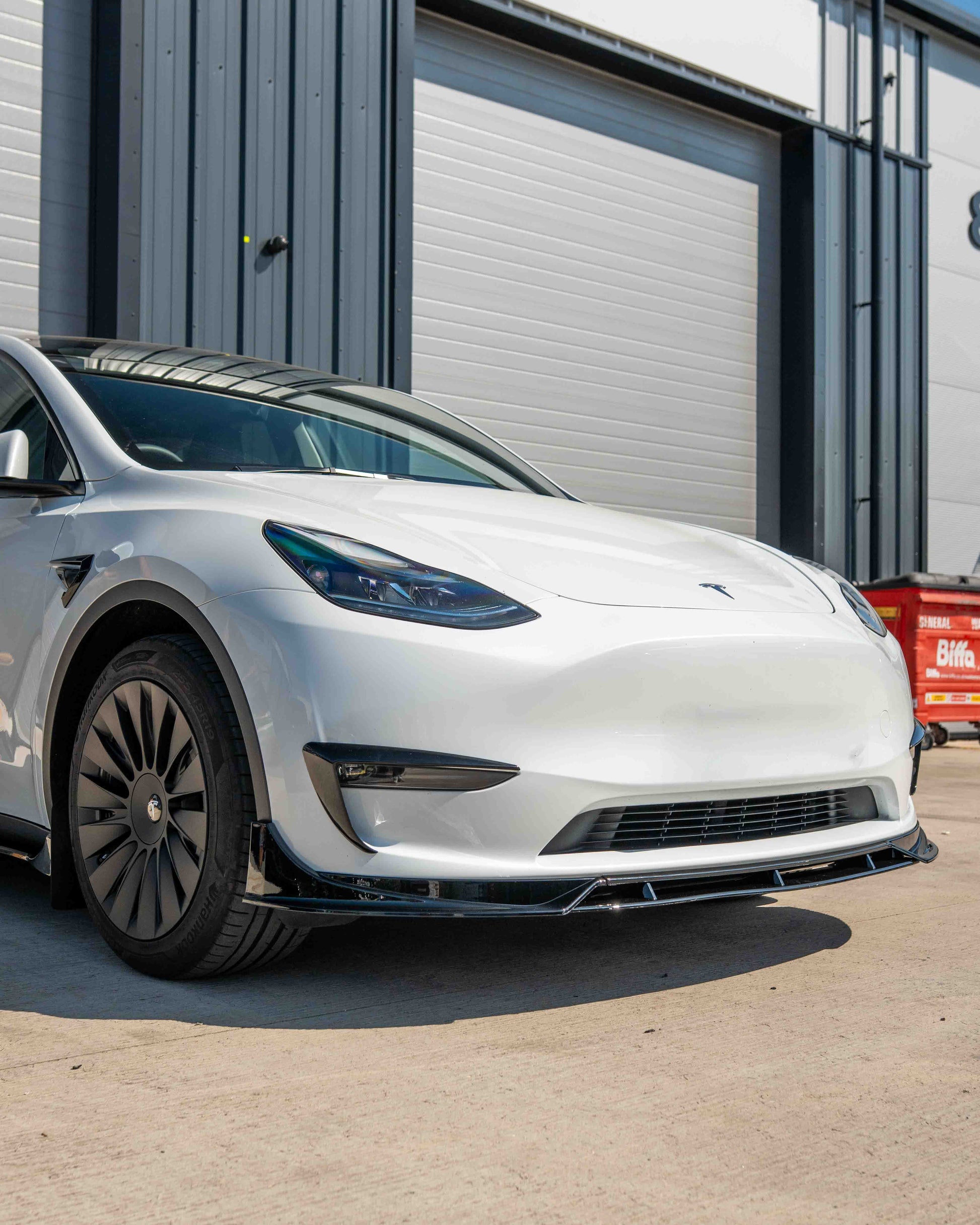TESLA MODEL Y FULL GLOSS BLACK KIT - BLAK BY CT CARBON-Kit-BLAK BY CT-CT Carbon - High-quality carbon fiber and gloss black aerodynamic parts for premium sports and luxury vehicles.