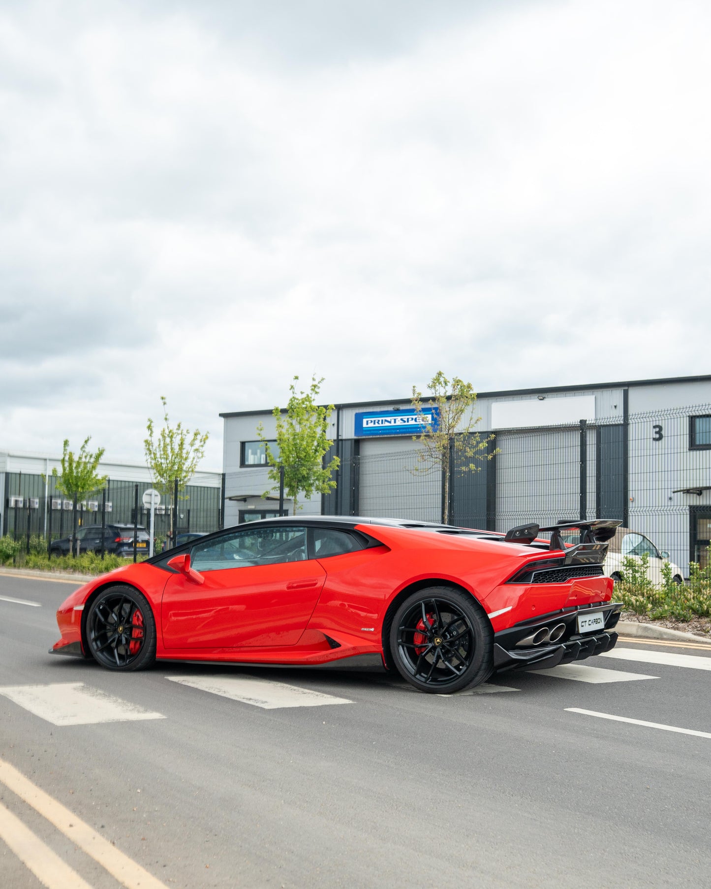 LAMBORGHINI HURACAN LP-610 CARBON FIBRE FULL KIT - CT DESIGN-Kit-CT CARBON-CT Carbon - High-quality carbon fiber and gloss black aerodynamic parts for premium sports and luxury vehicles.