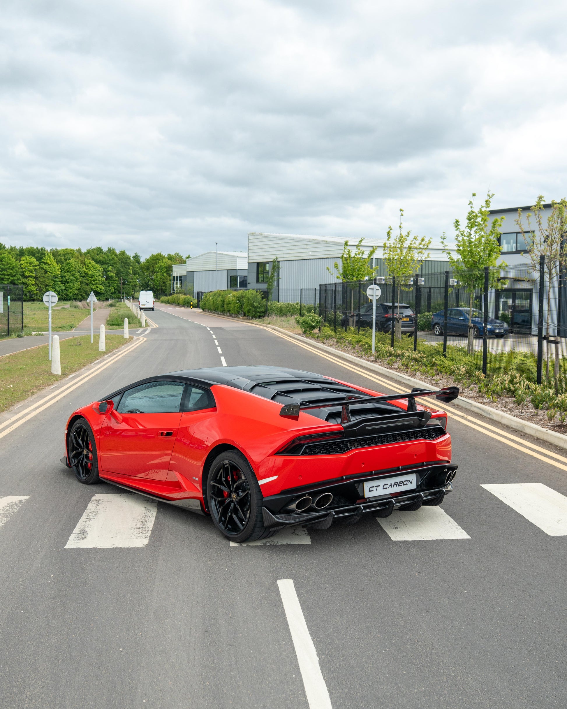 LAMBORGHINI HURACAN LP-610 CARBON FIBRE FULL KIT - CT DESIGN-Kit-CT CARBON-CT Carbon - High-quality carbon fiber and gloss black aerodynamic parts for premium sports and luxury vehicles.