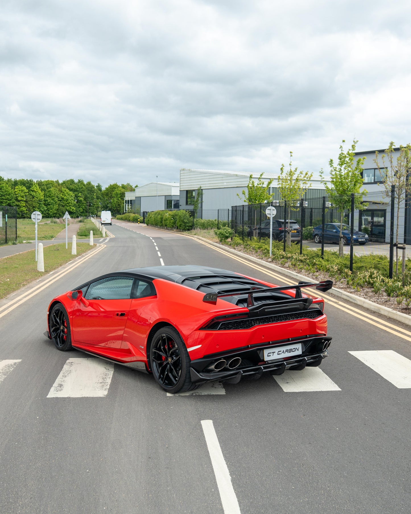 LAMBORGHINI HURACAN LP-610 CARBON FIBRE FULL KIT - CT DESIGN-Kit-CT CARBON-CT Carbon - High-quality carbon fiber and gloss black aerodynamic parts for premium sports and luxury vehicles.