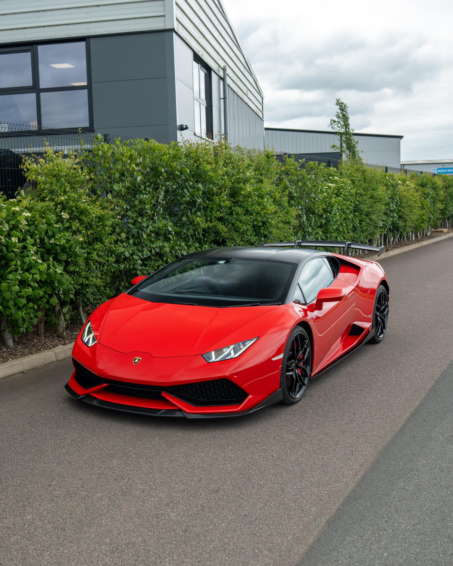 LAMBORGHINI HURACAN LP-610 CARBON FIBRE FULL KIT - CT DESIGN-Kit-CT CARBON-CT Carbon - High-quality carbon fiber and gloss black aerodynamic parts for premium sports and luxury vehicles.