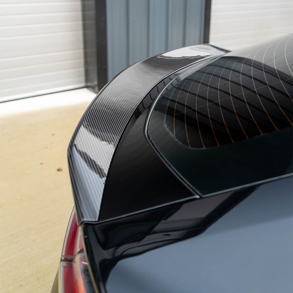 LAMBORGHINI URUS CARBON FIBRE FULL WIDE ARCH KIT - CT DESIGN-Kit-CT CARBON-CT Carbon - High-quality carbon fiber and gloss black aerodynamic parts for premium sports and luxury vehicles.