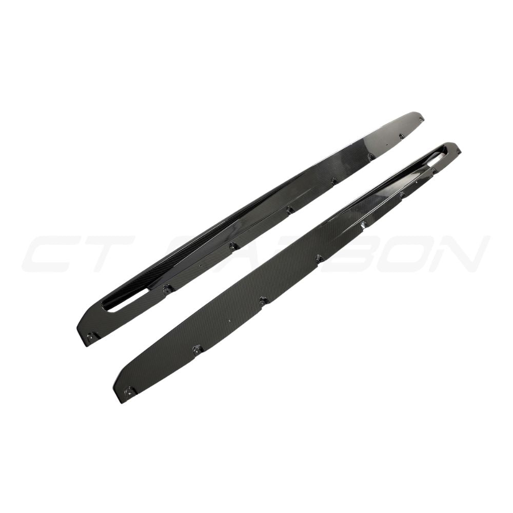LAMBORGHINI URUS CARBON FIBRE SIDE SKIRTS - CT DESIGN-Side Skirts-CT CARBON-CT Carbon - High-quality carbon fiber and gloss black aerodynamic parts for premium sports and luxury vehicles.