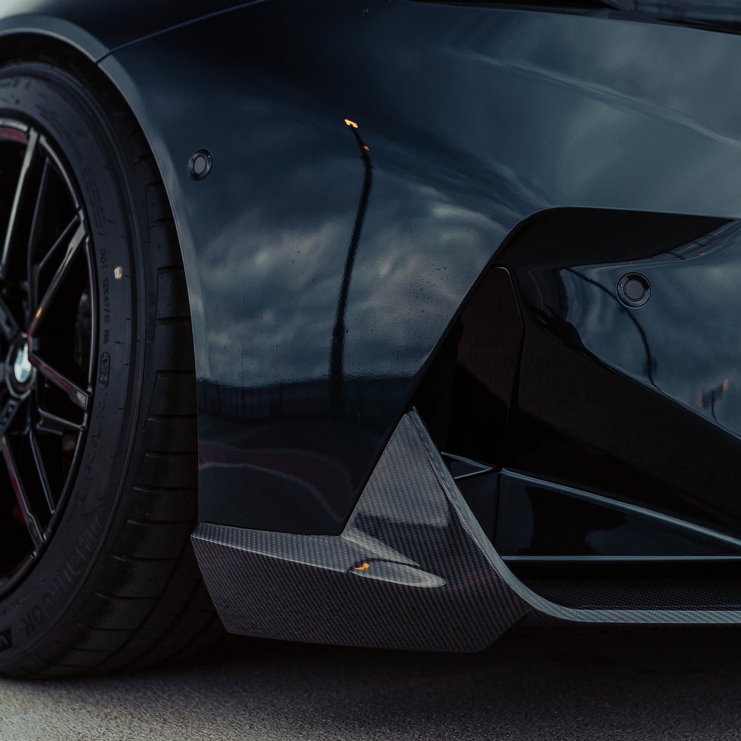 BMW M5 Performance Style Front Splitter