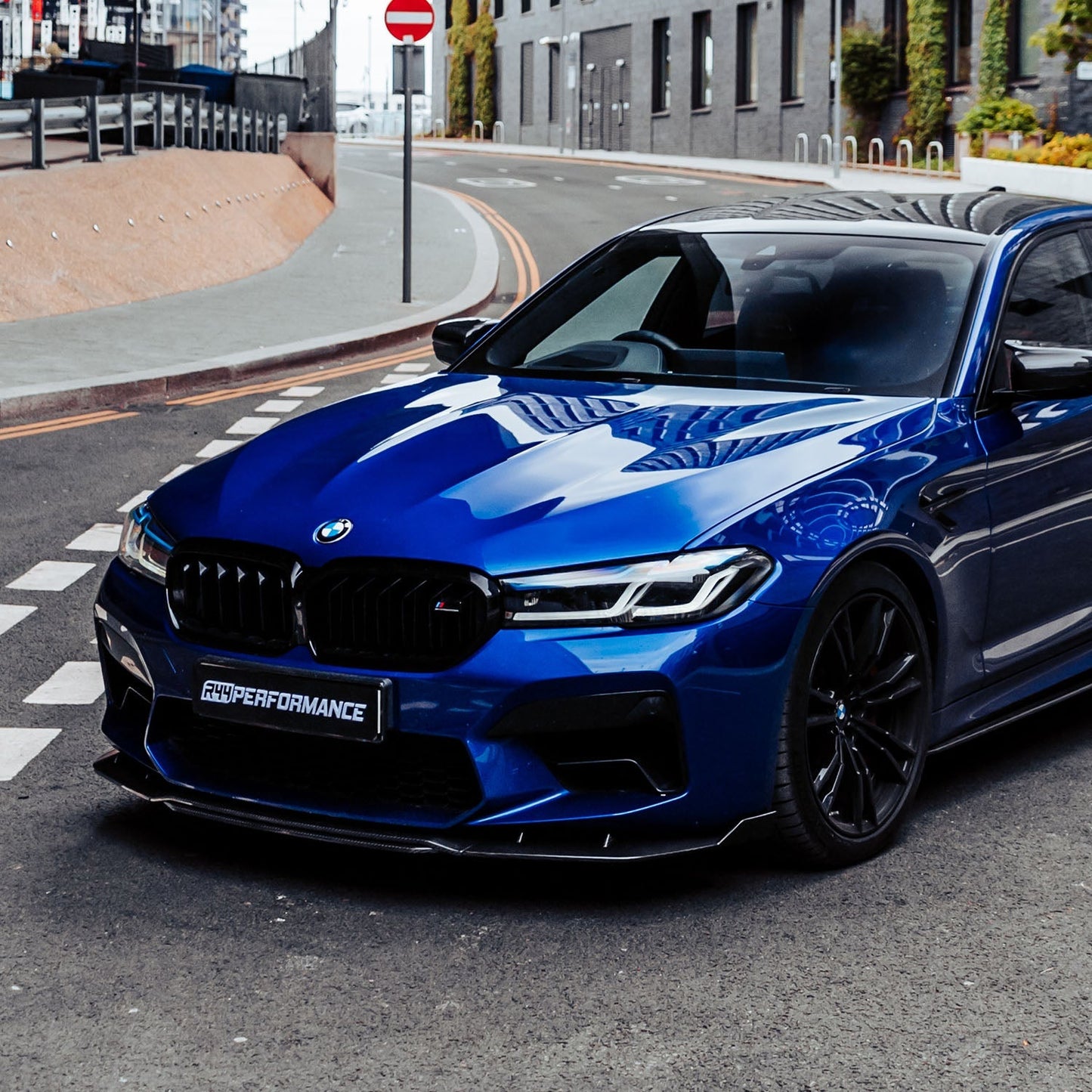 BMW M5 F90 Low Line Front Splitter