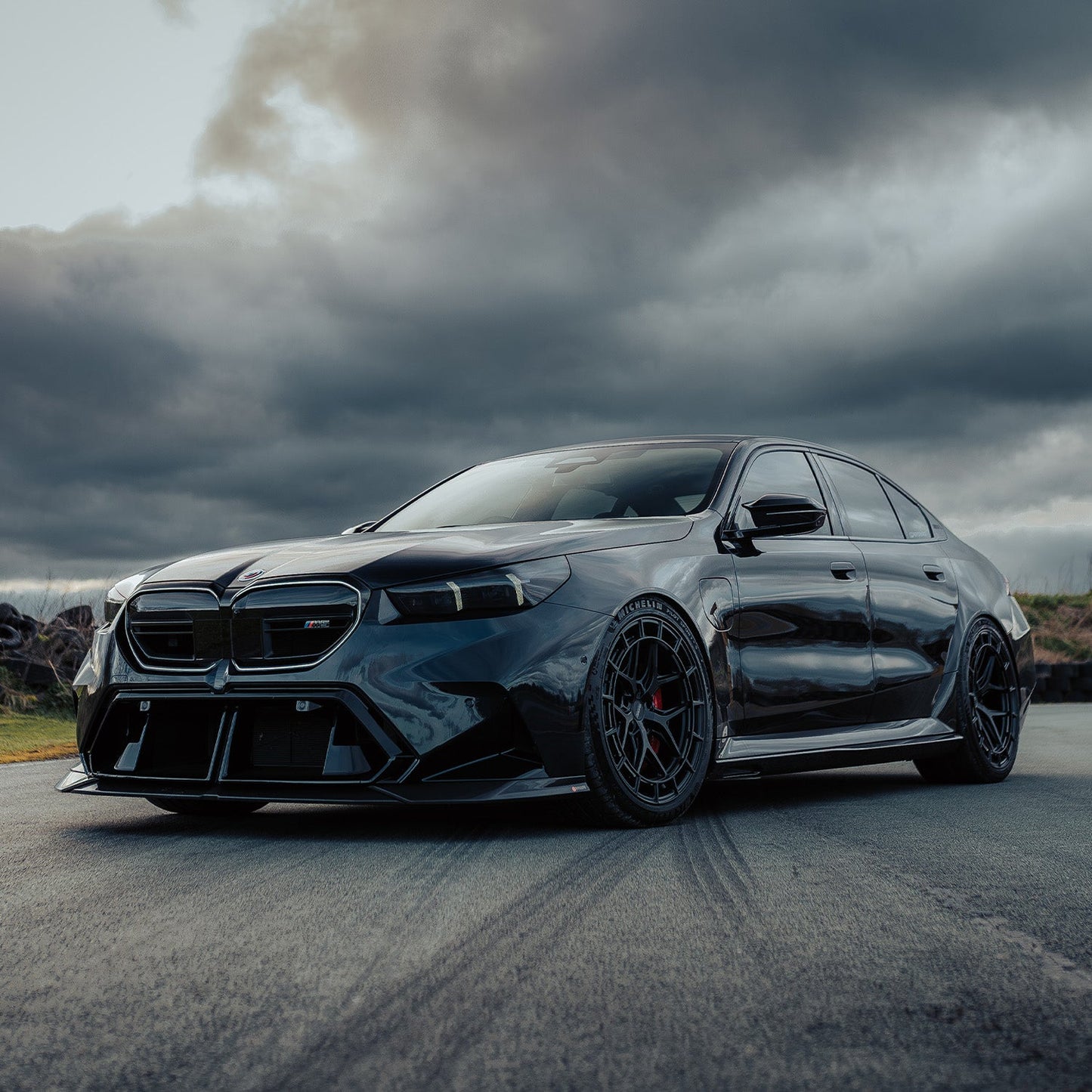 BMW M5 SQ-A Front Splitter