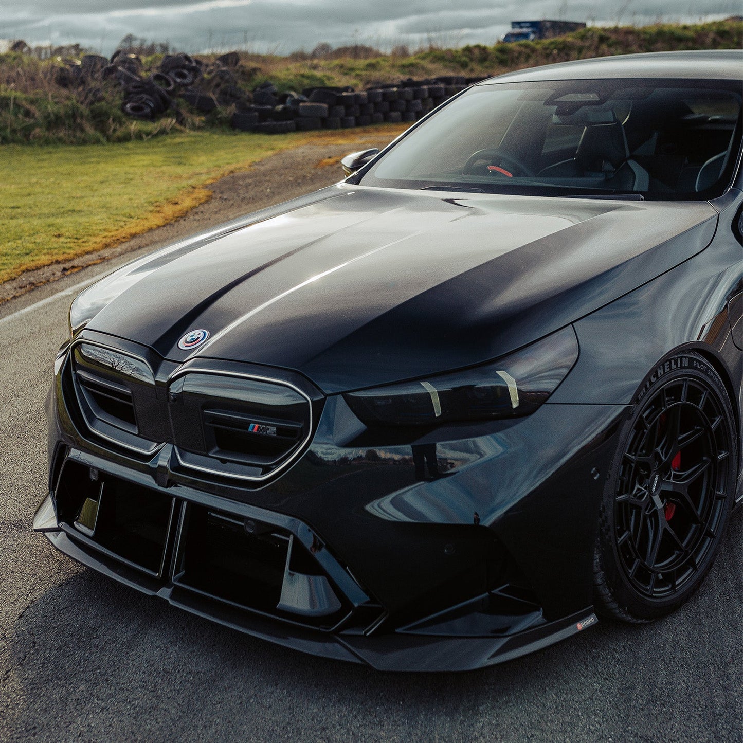 BMW M5 SQ-A Front Splitter