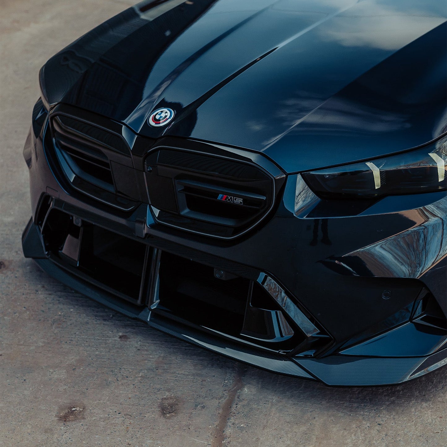 BMW M5 SQ-A Front Splitter