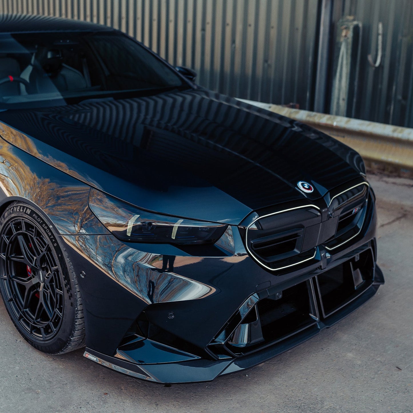 BMW M5 SQ-A Front Splitter