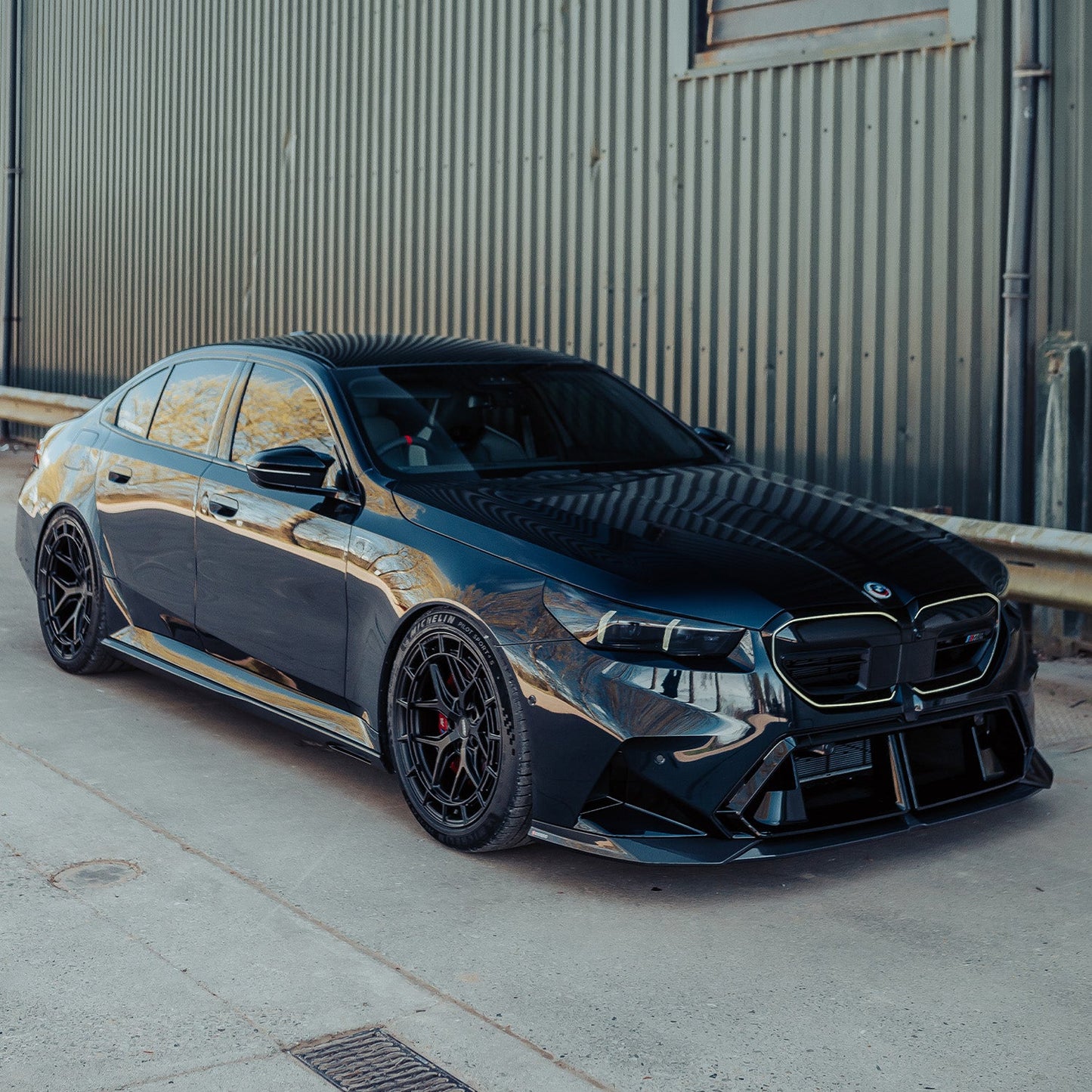 BMW M5 SQ-A Front Splitter